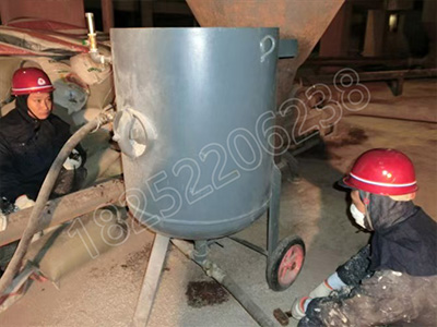 脱硫塔内壁玻璃鳞片防腐工程